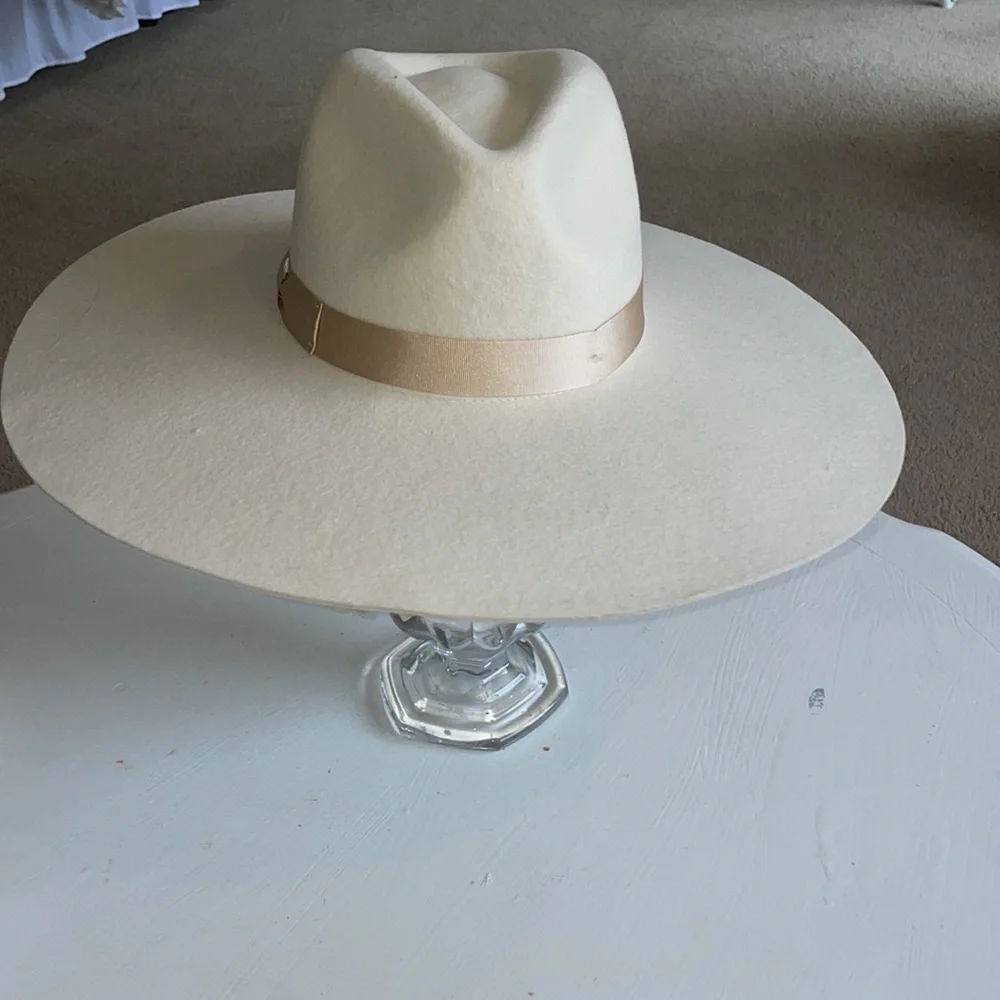 Lack of color-Montana Ivory bone - Picture 7 of 7